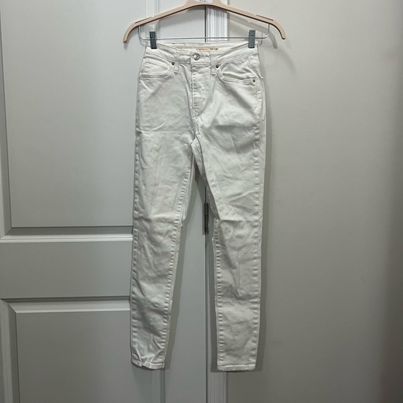 Levi’s White 721 High Rise Skinny Jeans Size 26 US $98 - Picture 2 of 9